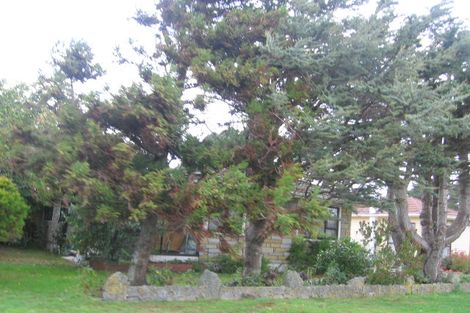 Photo of property in 32 Findlay Street, Tawa, Wellington, 5028