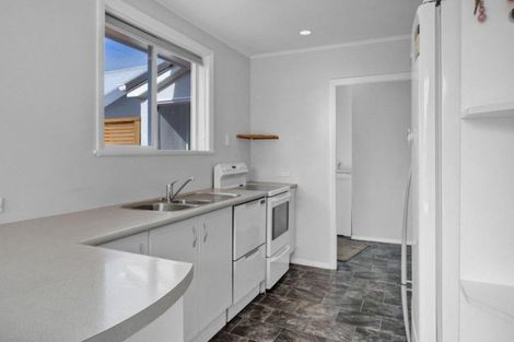 Photo of property in 16 Plympton Street, Brooklands, New Plymouth, 4310