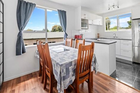 Photo of property in 14 Yearsley Place, Manurewa, Auckland, 2102