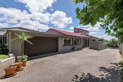 Photo of property in 11 Paykel Avenue, Farm Cove, Auckland, 2012