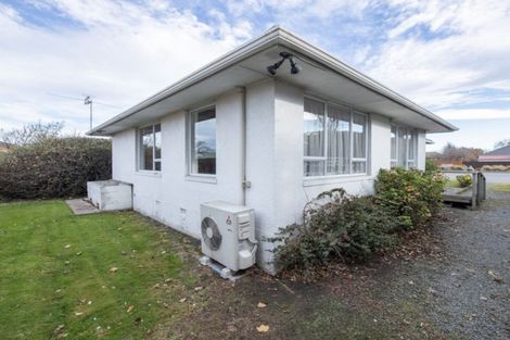 Photo of property in 406 Main North Road, Redwood, Christchurch, 8051
