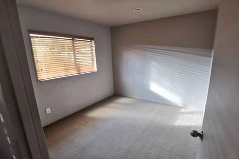 Photo of property in 19 Ruze Vida Drive, Massey, Auckland, 0614