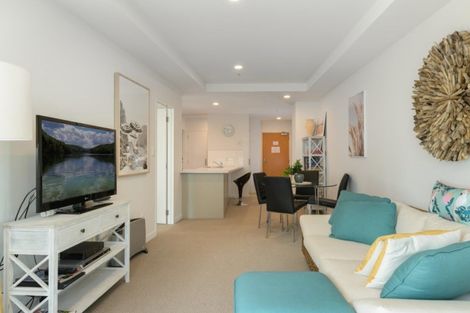 Photo of property in 12 Maunganui Road, Mount Maunganui, 3116