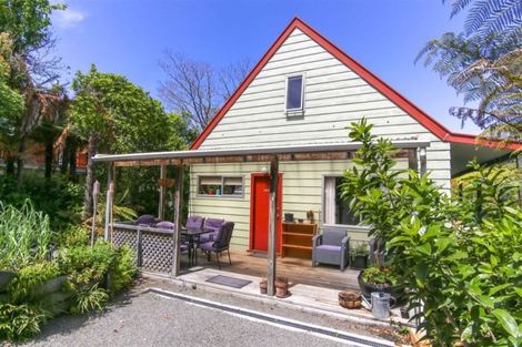 Photo of property in 10 Cook Crescent, Kaiteriteri, Motueka, 7197