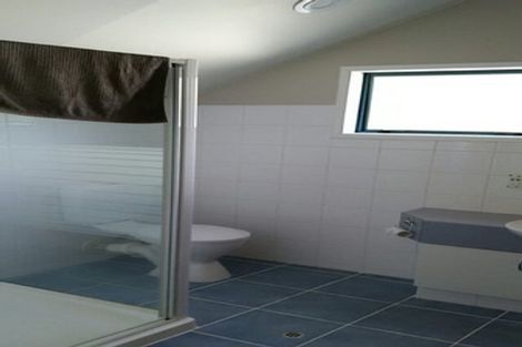 Photo of property in 2/485 Don Buck Road, Massey, Auckland, 0614