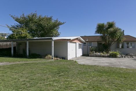 Photo of property in 22 Frederick Street, Two Mile Bay, Taupo, 3330
