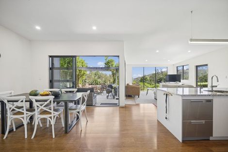 Photo of property in 173 Bing Lucas Drive, Tawa, Wellington, 5028