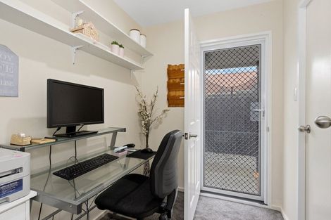 Photo of property in 34 Arcon Drive, Broomfield, Christchurch, 8042