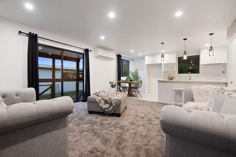 Photo of property in 4b Kentucky Crescent, Nawton, Hamilton, 3200