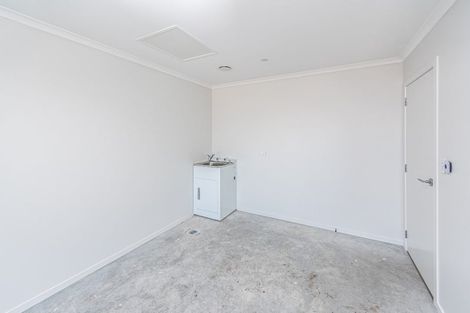 Photo of property in 6a Cross Street, Castlecliff, Whanganui, 4501