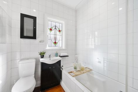 Photo of property in 3 Dee Street, Island Bay, Wellington, 6023