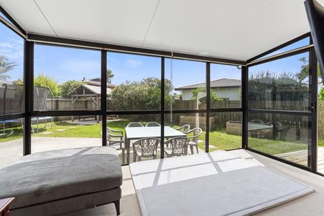 Photo of property in 129 Florence Avenue, Orewa, 0931