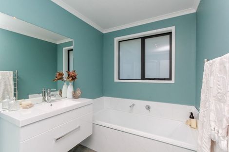 Photo of property in 197a Ngamotu Road, Spotswood, New Plymouth, 4310