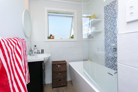 Photo of property in 7a Carlyle Street, Leamington, Cambridge, 3432