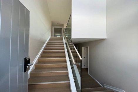 Photo of property in 10 Tapatai Place, Castor Bay, 0620