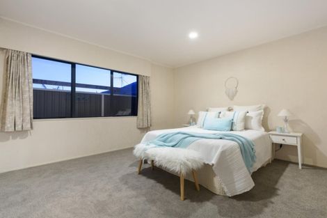 Photo of property in 52 Lotus Avenue, Mount Maunganui, 3116