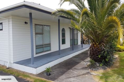 Photo of property in 43 Ngatai Road, Otumoetai, Tauranga, 3110