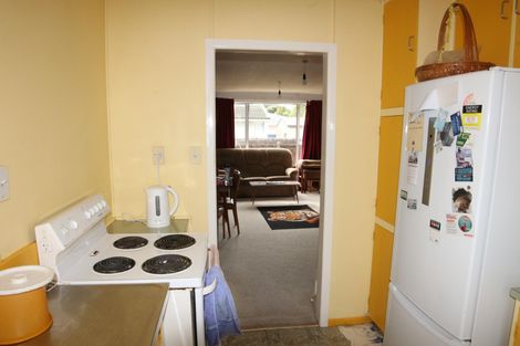 Photo of property in 8 Huia Street, Waiuku, 2123