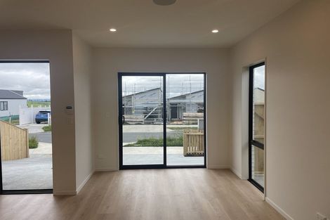 Photo of property in 7 Mata Road, Massey, Auckland, 0614