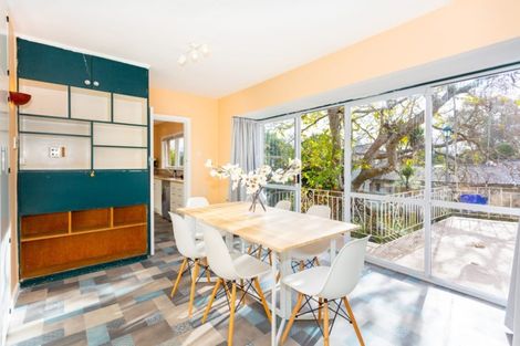 Photo of property in 121 Saint Martins Road, Saint Martins, Christchurch, 8022