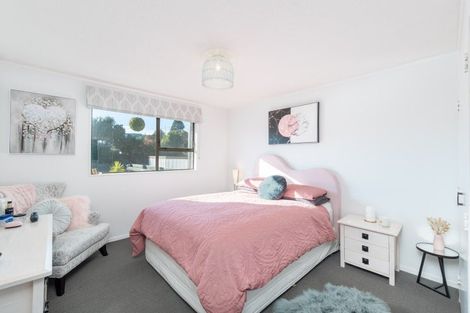 Photo of property in 2/8 Murray Street, Wallaceville, Upper Hutt, 5018