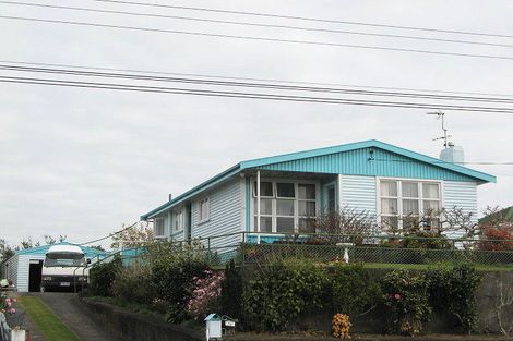 Photo of property in 79 Omata Road, Marfell, New Plymouth, 4310