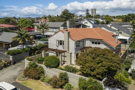 Photo of property in 1/19 Frater Avenue, Milford, Auckland, 0620