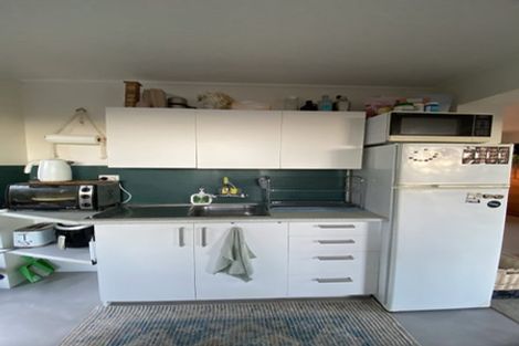 Photo of property in 1/51b Sunset Road, Totara Vale, Auckland, 0632