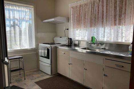 Photo of property in 161 Weraroa Road, Levin, 5510