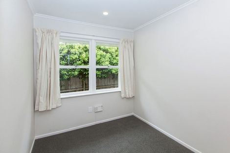 Photo of property in 2/25a Mount Albert Road, Mount Albert, Auckland, 1025