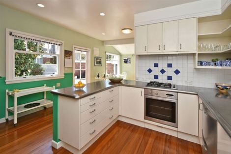 Photo of property in 27 Makora Street, Fendalton, Christchurch, 8041