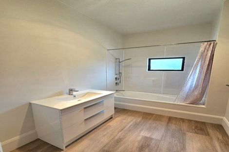 Photo of property in 40 Record Street, Fitzroy, New Plymouth, 4312