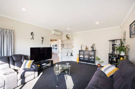 Photo of property in 29 Clearview Drive, Milson, Palmerston North, 4414