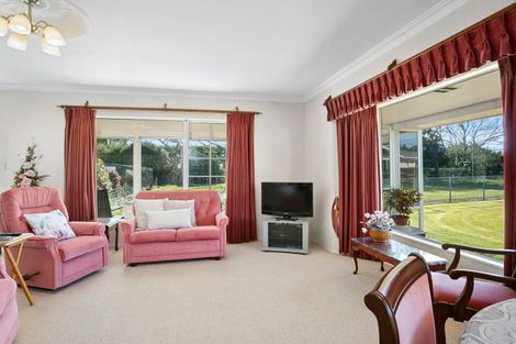 Photo of property in 10 Broadmeadows Road, Pukemoremore, Hamilton, 3493