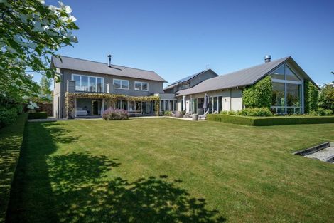 Photo of property in 1 Briar Bank Drive, Wanaka, 9305