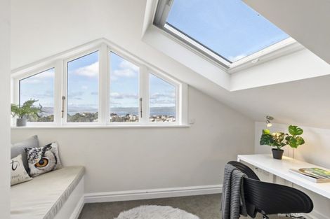 Photo of property in 121 Upland Road, Kelburn, Wellington, 6012