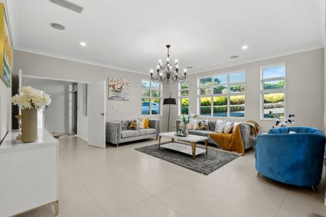 Photo of property in 16 Michael Bosher Way, Flat Bush, Auckland, 2019