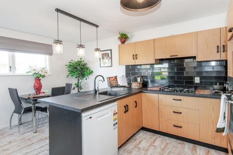 Photo of property in 2 Given Street, Havelock North, 4130