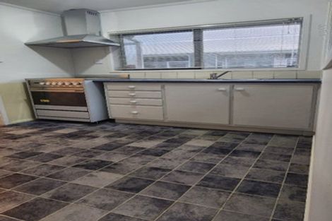 Photo of property in 1/190 Coronation Road, Hillcrest, Auckland, 0627