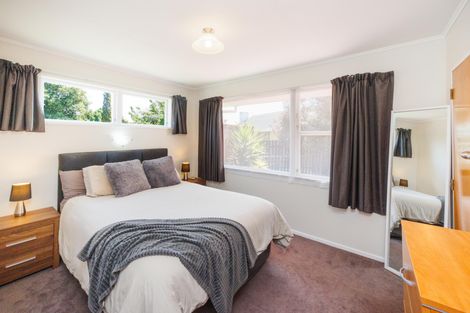 Photo of property in 14 Motuoapa Place, Kelvin Grove, Palmerston North, 4414