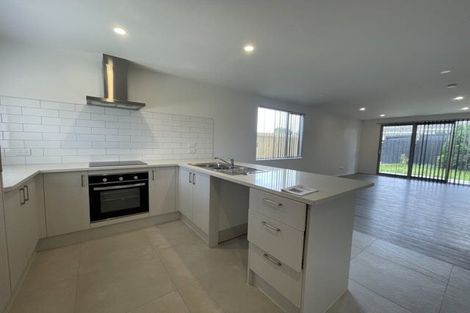 Photo of property in 15b Chadwick Crescent, Mangere East, Auckland, 2024