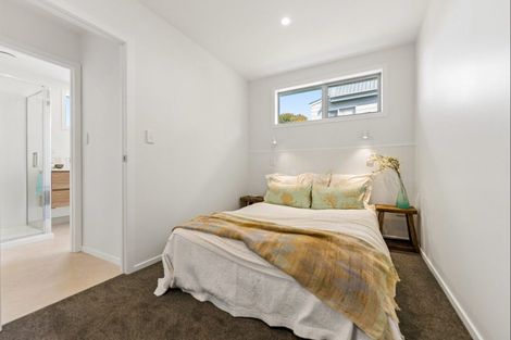 Photo of property in 3/28 Chartwell Avenue, Glenfield, Auckland, 0629