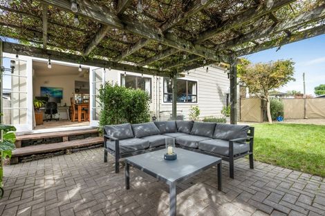 Photo of property in 702 Queen Street East, Parkvale, Hastings, 4122