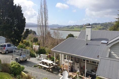 Photo of property in 14 Maning Street, Kohukohu, 0491