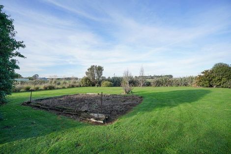 Photo of property in 49 Ferry Road, West Plains, Invercargill, 9879