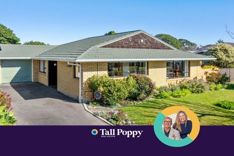 Photo of property in 4 Awanui Drive, Waikanae, 5036