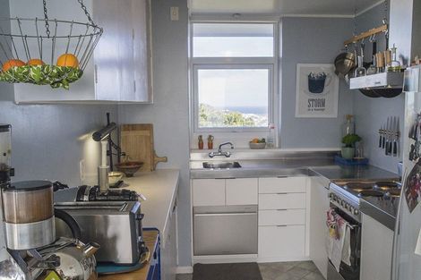 Photo of property in 23uc2 Rangitane Street, Maupuia, Wellington, 6022