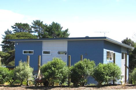 Photo of property in 66 Brigantine Drive, Beach Haven, Auckland, 0626