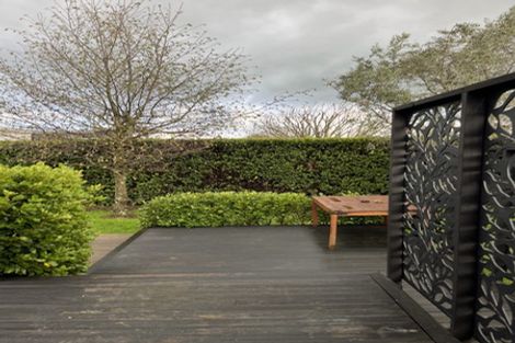 Photo of property in 16 Burgundy Drive, Martinborough, 5711