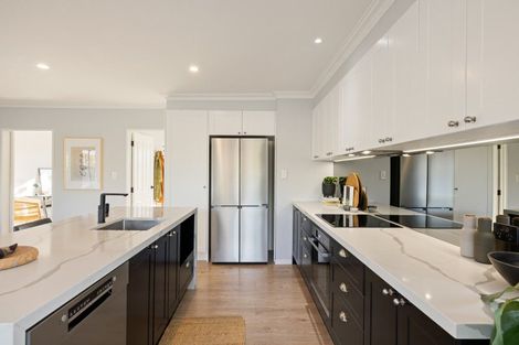 Photo of property in 82 Williams Street, Cambridge, 3434